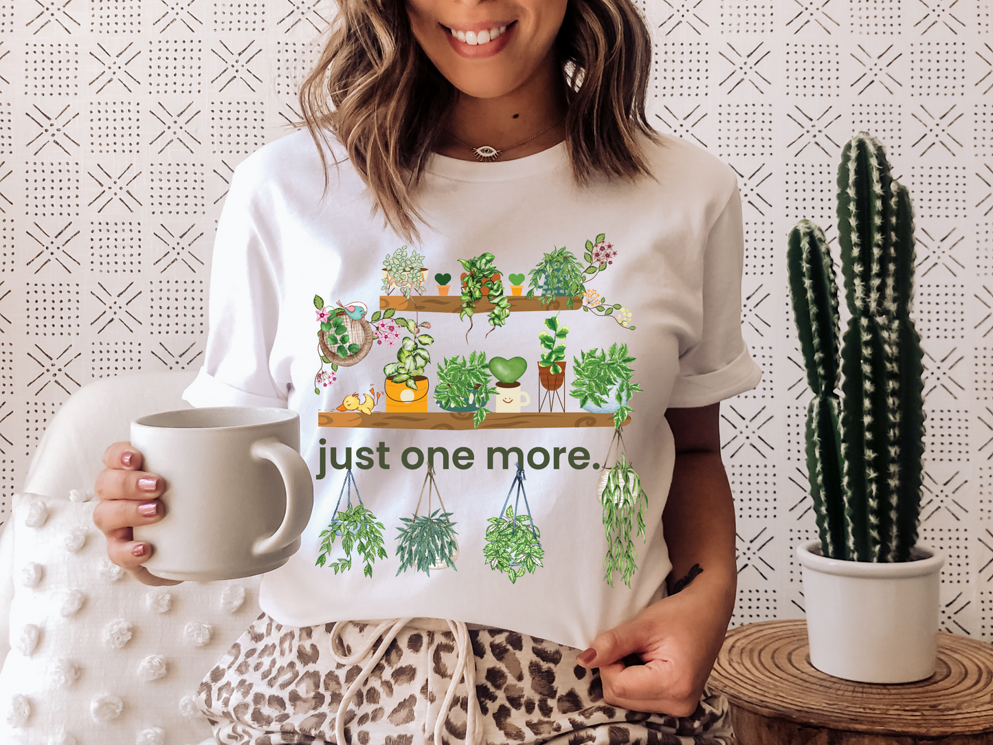 HOYAHOLIC ROOM SHORT SLEEVE TEE