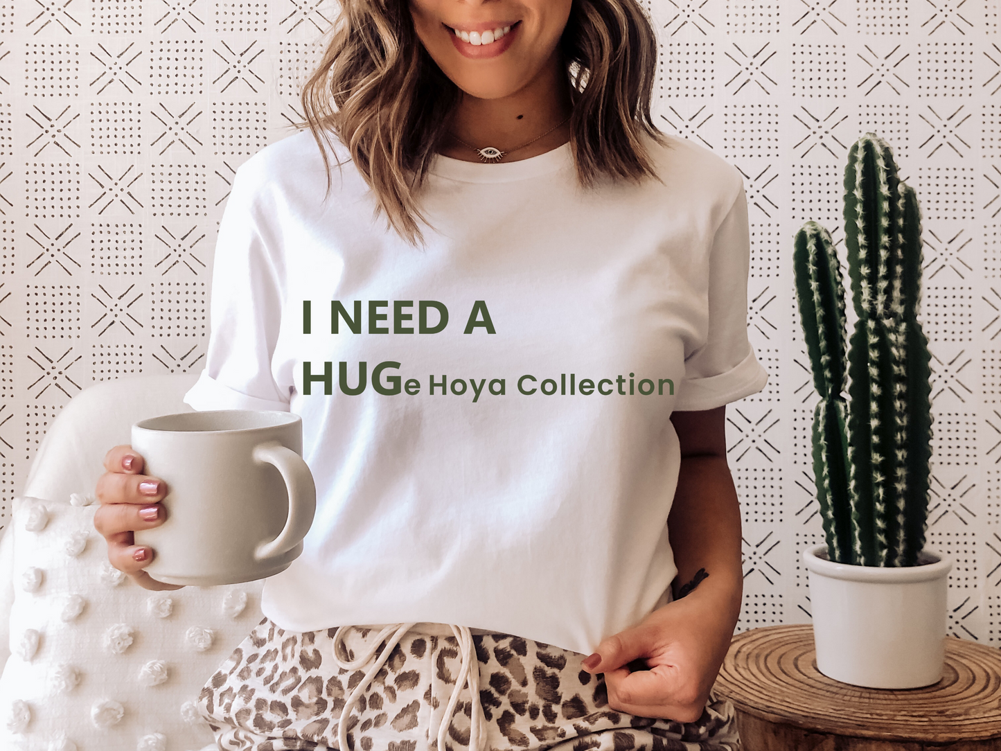 HOYAHOLIC HUGe hoya collection SHORT SLEEVE TEE