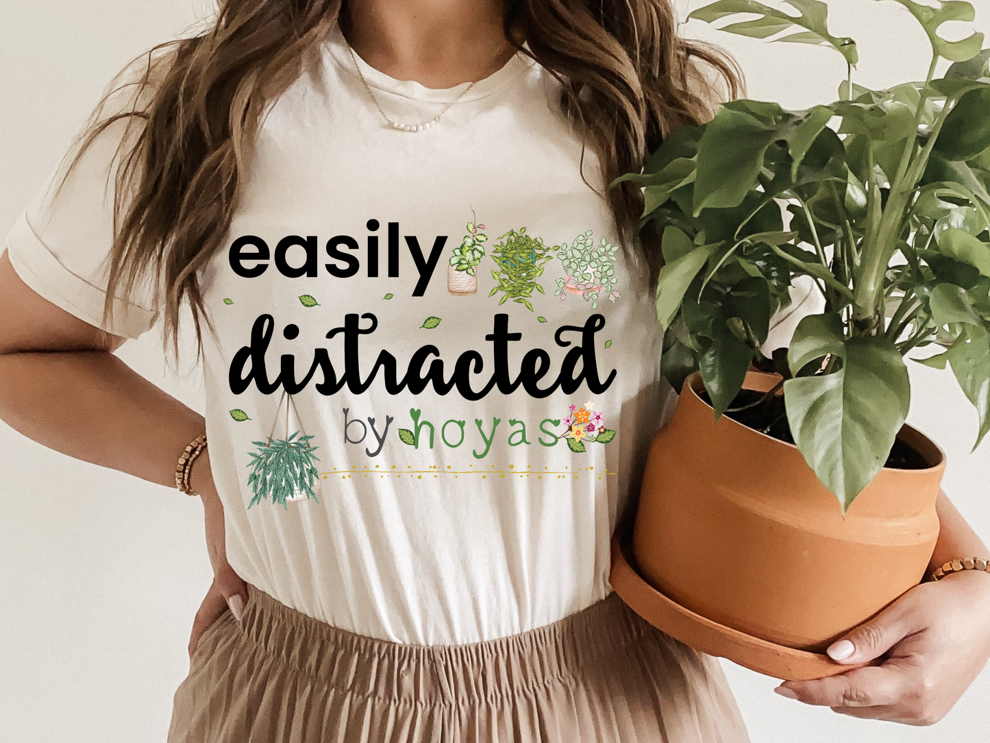 HOYAHOLIC EASILY DISTRACTED SHORT SLEEVE TEE