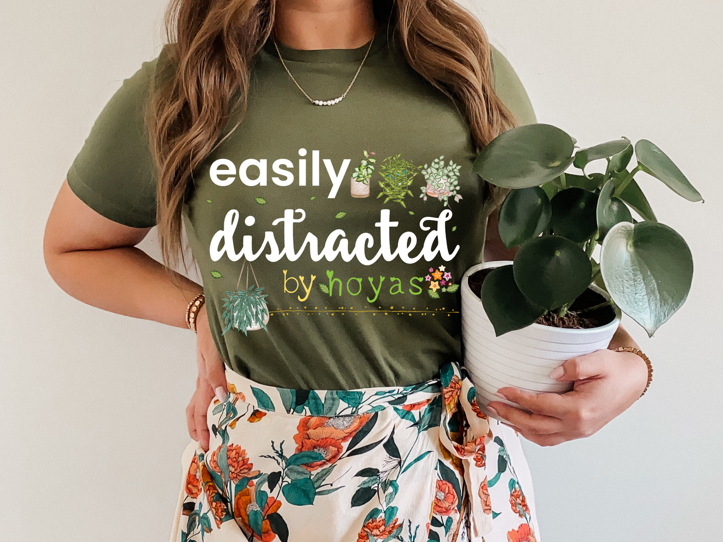 HOYAHOLIC EASILY DISTRACTED SHORT SLEEVE TEE