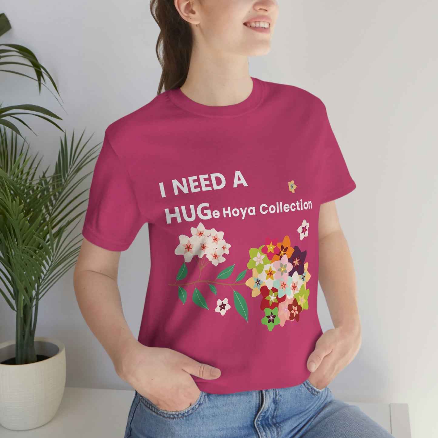 HOYAHOLIC I NEED A HUGE HOYA COLLECTION SHORT SLEEVE TEE