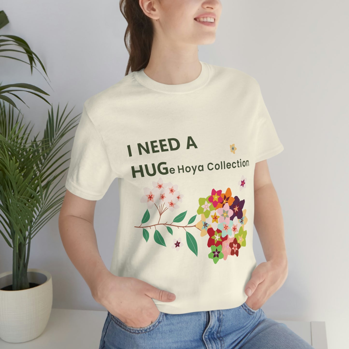 HOYAHOLIC I NEED A HUGE HOYA COLLECTION SHORT SLEEVE TEE