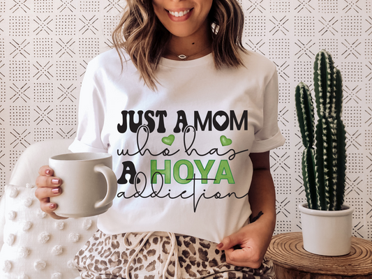 HOYAHOLIC JUST A MOM WHO HAS A HOYA ADDICTION SHORT SLEEVE TEE
